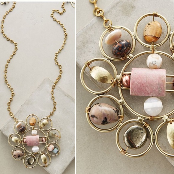 Anthropologie Jewelry - ANTHROPOLOGIE Musetta Pendant Necklace